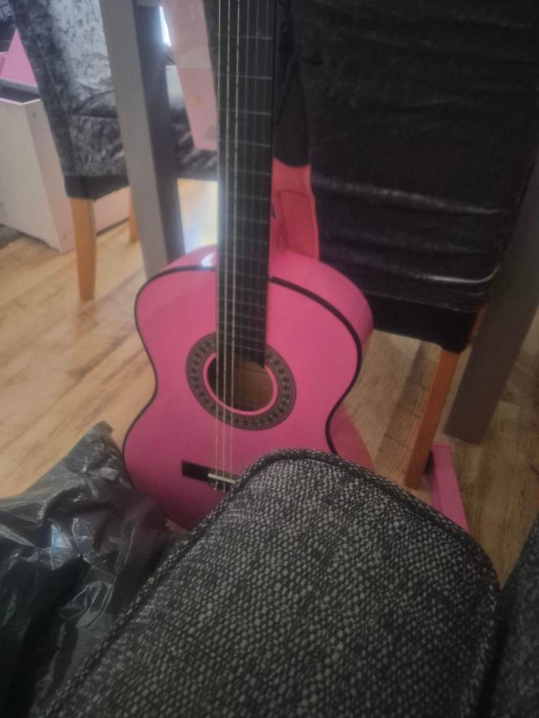Pink Acoustic Guitar – Good Condition, Great for Beginners