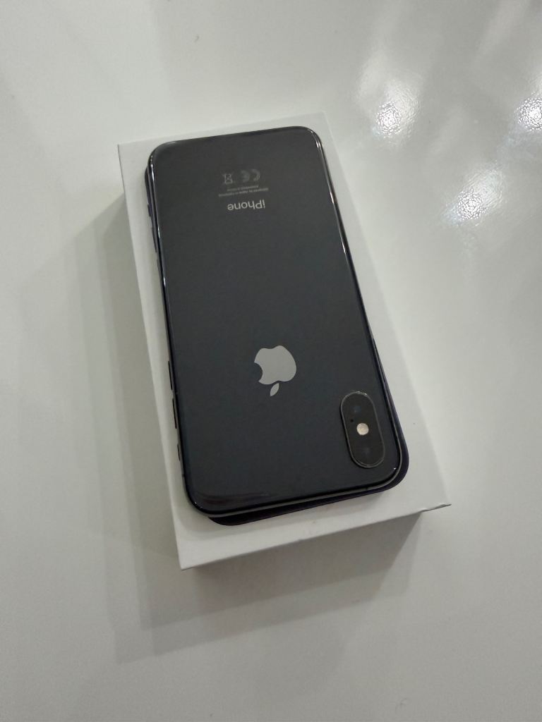 Apple iPhone XS Black 64GB Unlocked