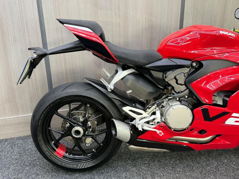 2024 24 Ducati Panigale V2 955 ABS - Just 2694 miles 