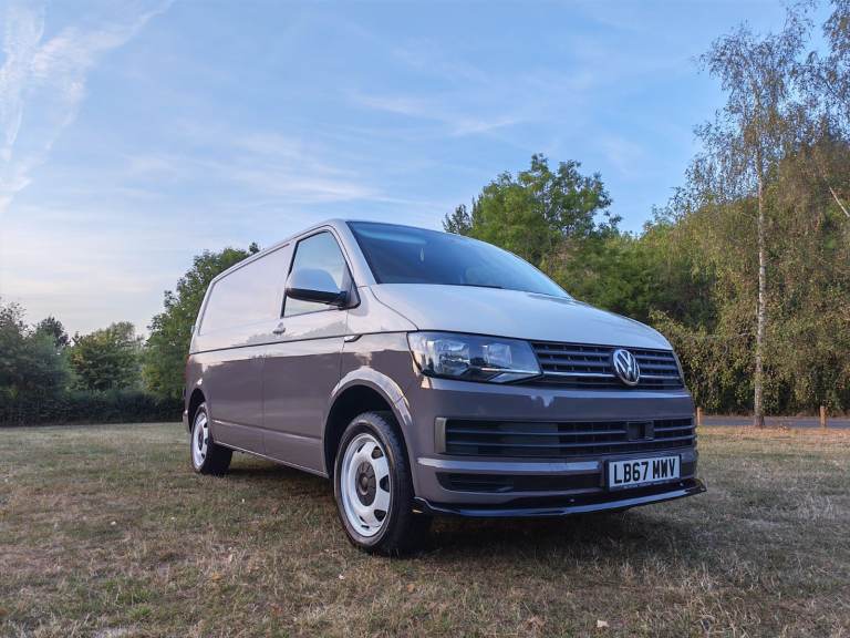 VOLKSWAGEN TRANSPORTER T6 2018