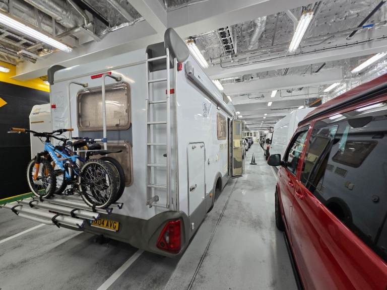 Fiat, DUCATO, 2004, 2800 (cc),6 berth and seat belt Knaus motorhome,LOW MILEAGE!!!!