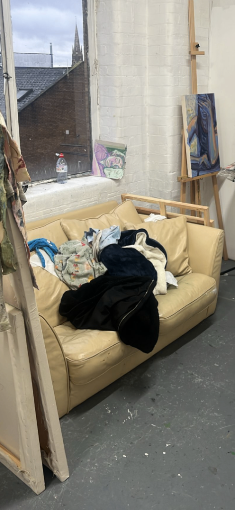 Cream leather sofa - FREE collect only 