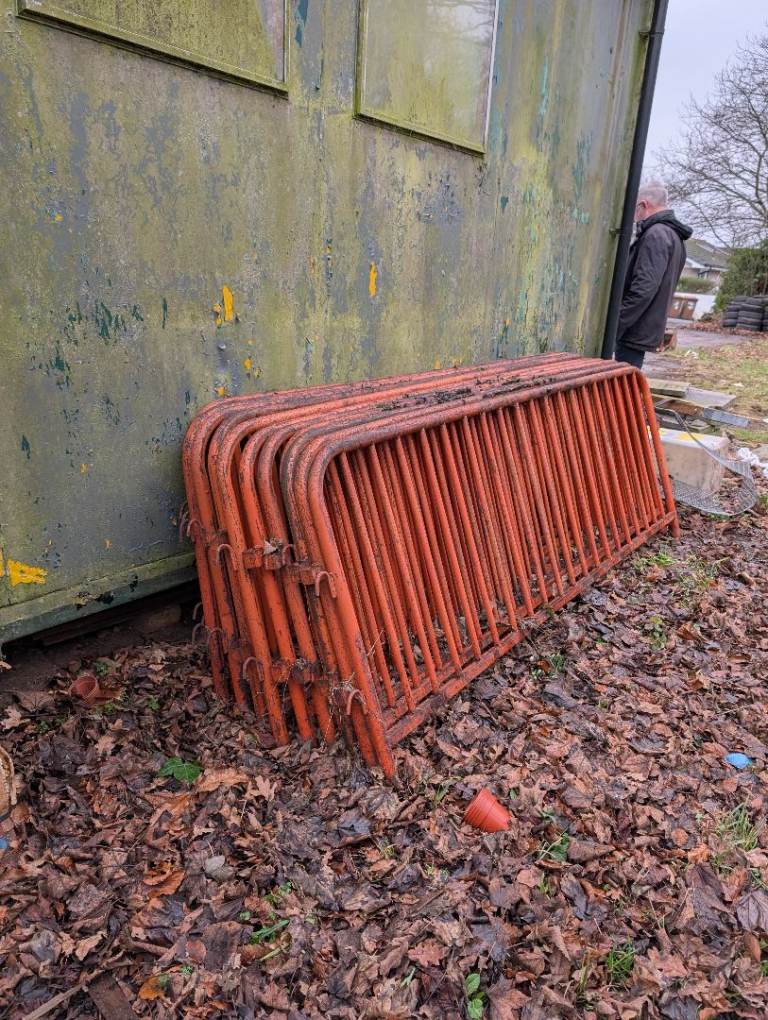 Steel pedestrian Barriers