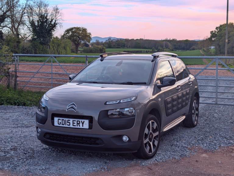 Citroen, C4 CACTUS, Hatchback, 2015, Manual, 1199 (cc), 5 doors