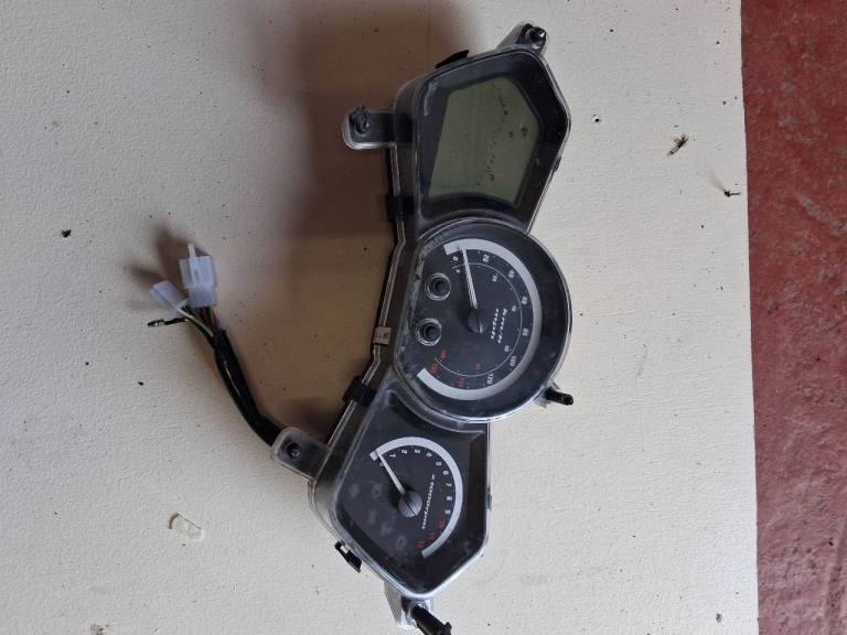 Lexmoto Chieftain 125 Speed Clock