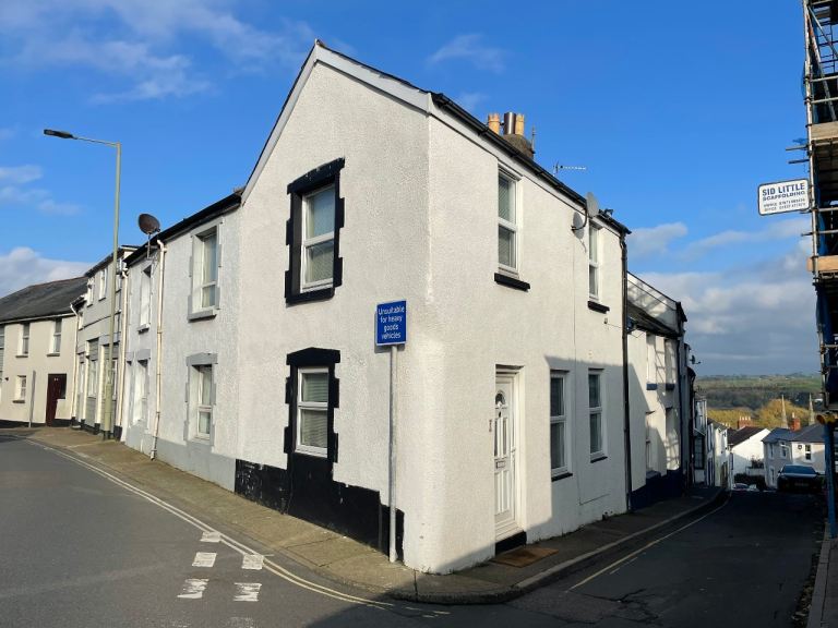 2 Bed End Terrace House - Long Term Rent - Bideford, North Devon 