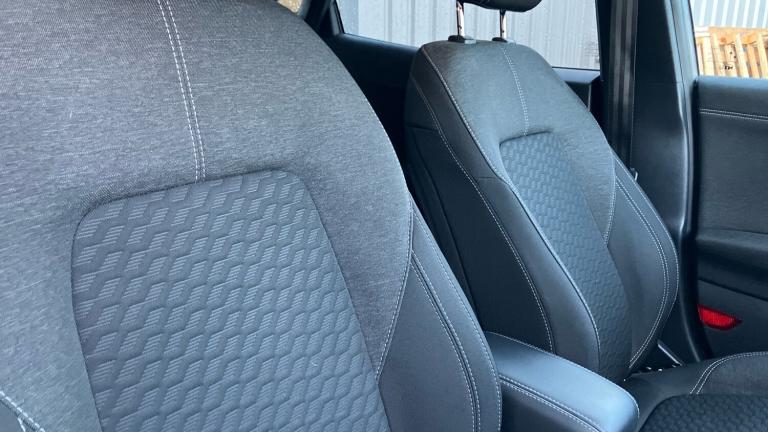 2021 Ford Puma 1.0 EcoBoost Hybrid mHEV Titanium Design 5dr DCT Petrol Hatchback Hatchback Petrol...