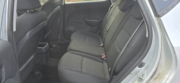 Hyundai i30 1.4 5dr Ford nissan toyota Vauxhall Volkswagen renault peugeot skoda suzuki honda 