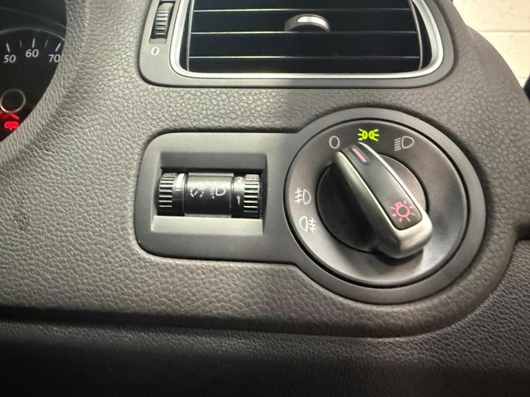 2012 Volkswagen Polo 1.4 Match DSG Euro 5 5dr HATCHBACK Petrol Automatic