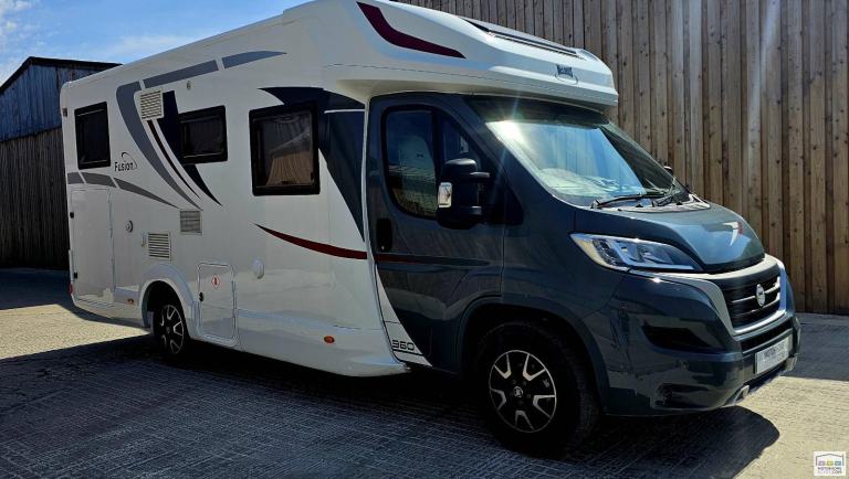McLouis Fusion 360 2022 motorhome 6.99m 3500kgs 4 berth 5 belts