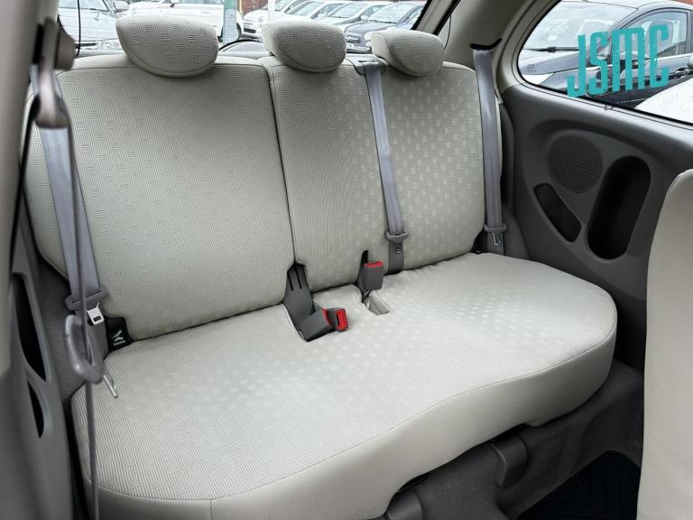 2005 Nissan Micra 1.2 16v S Hatchback 3dr Petrol Manual (143 g/km, 79 bhp) Hatchback Petrol Manual