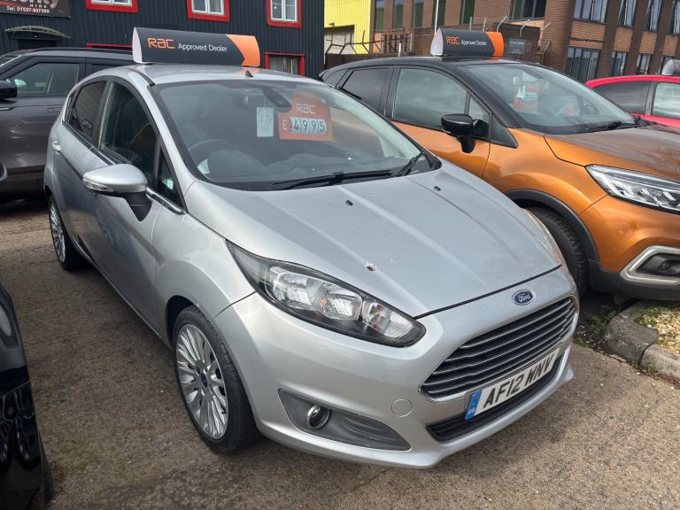 2012 Ford Fiesta 1.4 Titanium 5dr Auto HATCHBACK Petrol Automatic