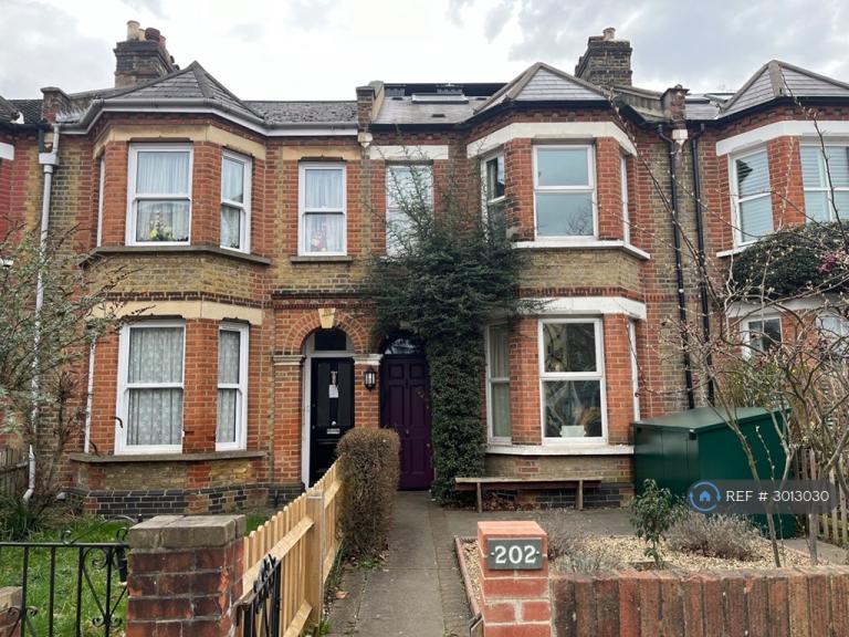 3 bedroom house in Gipsy Road, London, SE27 (3 bed) (#3013030)