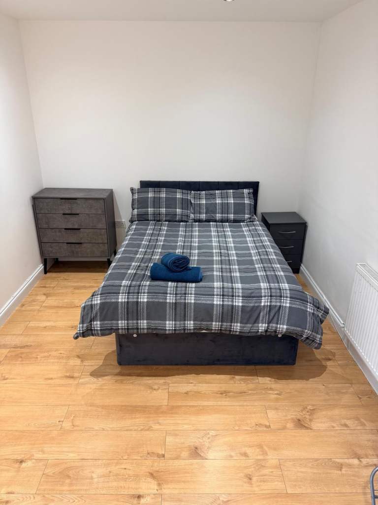 Modern Apartment near Purley Station