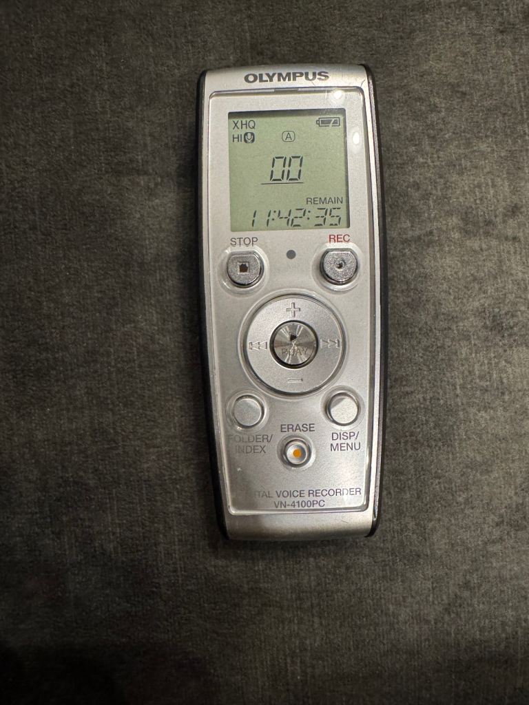 Olympus VN-4100PC Digital Voice Recorder Good Condition