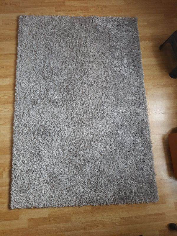 Large living room carpet 