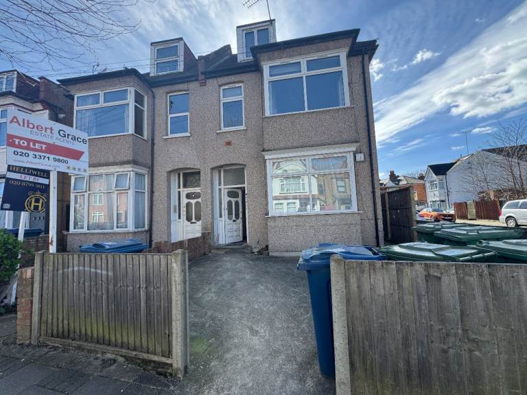 One Bedroom Flat for Rent - Welldone Crescent, Harrow, HA1