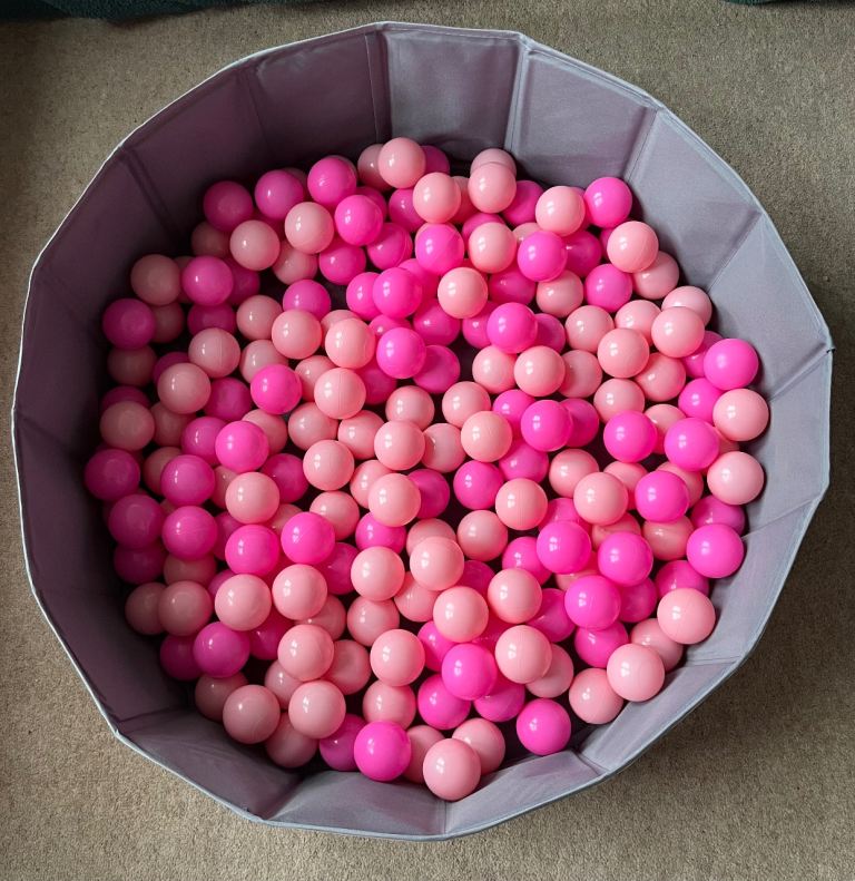 image for Kids ball pit - great condition