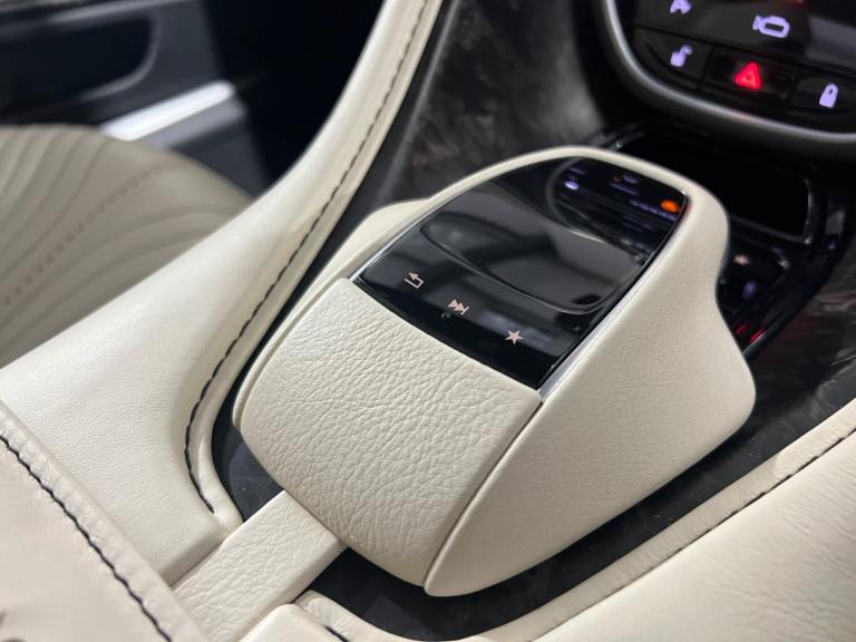 2017 Aston Martin DB11 V12 2dr Touchtronic Auto COUPE Petrol Automatic