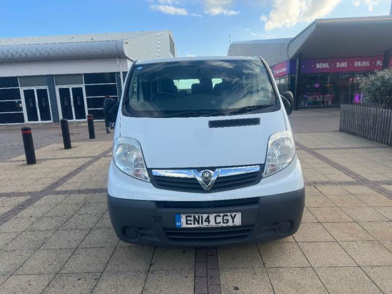 2014 Vauxhall Vivaro Combi SWB - New Years MOT - 9 Seats - 2 Keys