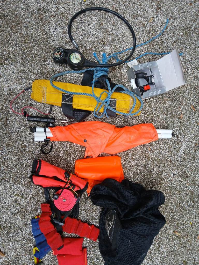 Assortment divibg gear FREE