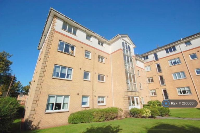 2 bedroom flat in Hillview Court, Clydebank, G81 (2 bed) (#2833631)