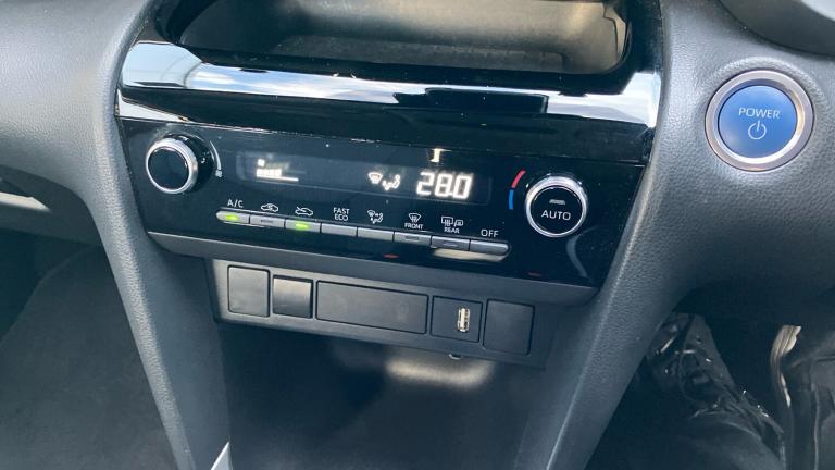 2022 Toyota Yaris Cross 1.5 Hybrid Icon 5dr CVT HATCHBACK PETROL/ELECTRIC Automatic