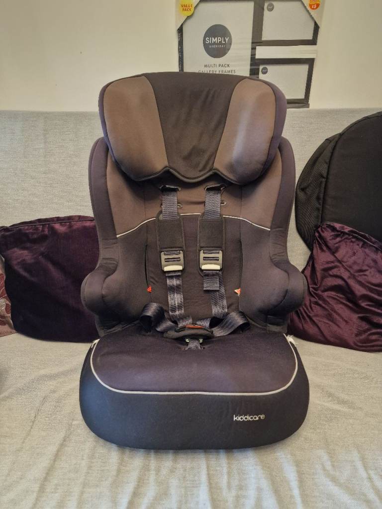 Child card seat universal group 1, 2 and 3 kiddecare