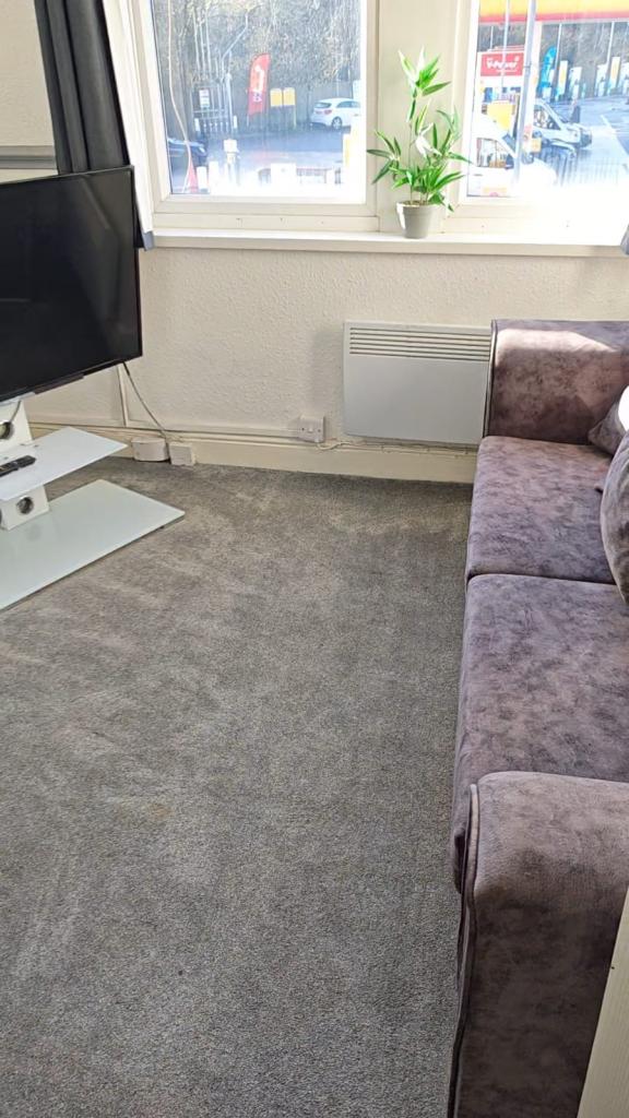 Furnished 2 bedroom flat apartment studio