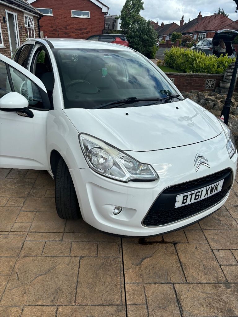 Citroen, C3, Hatchback, 2012, Manual, 1360 (cc), 5 doors