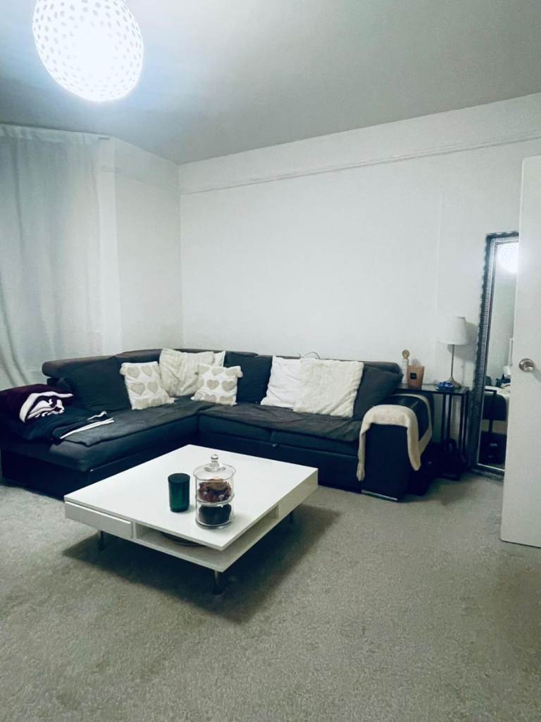2 bedroom flat
