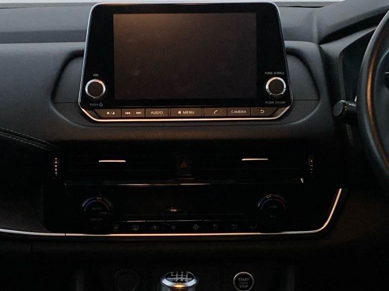 2022 Nissan Qashqai 1.3 DiG-T MH Acenta Premium 5dr Crossover/SUV PETROL Manual