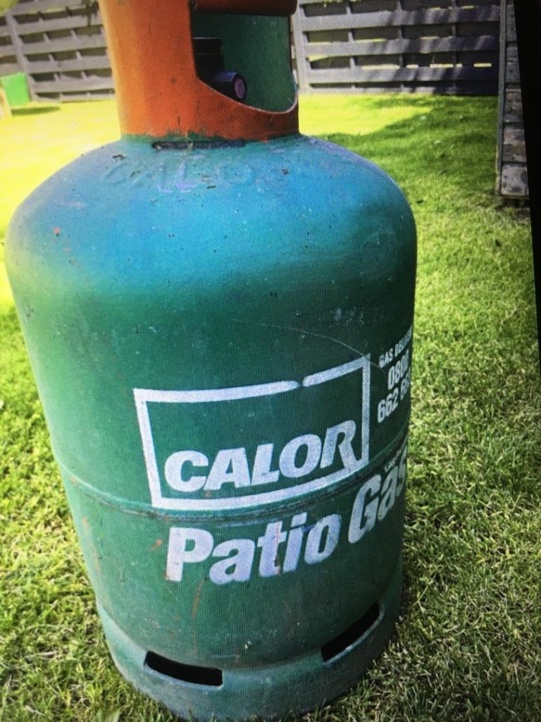 13kg calor patio /bbq gas bottle (propane)