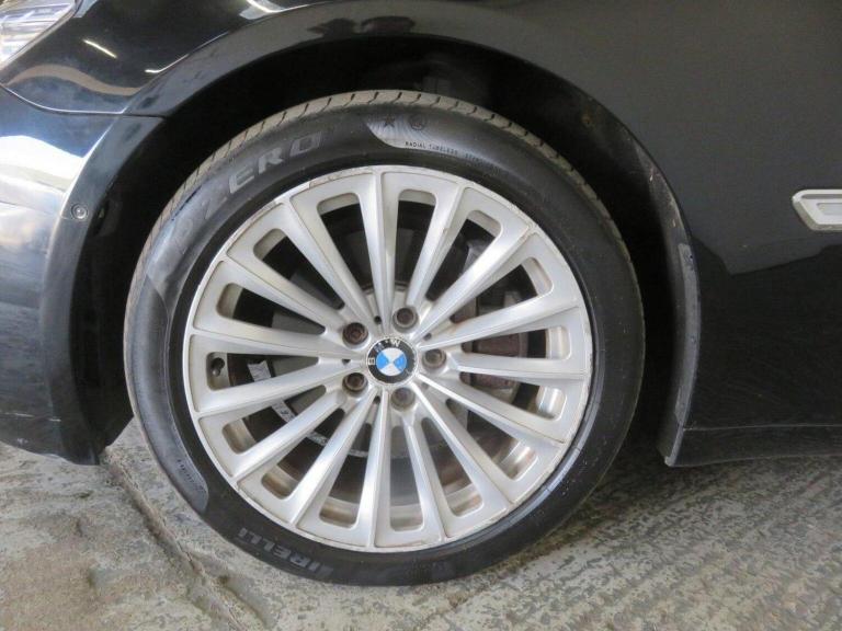 BMW 7 SERIES 3.0 730d SE Saloon Black Auto Diesel 2013