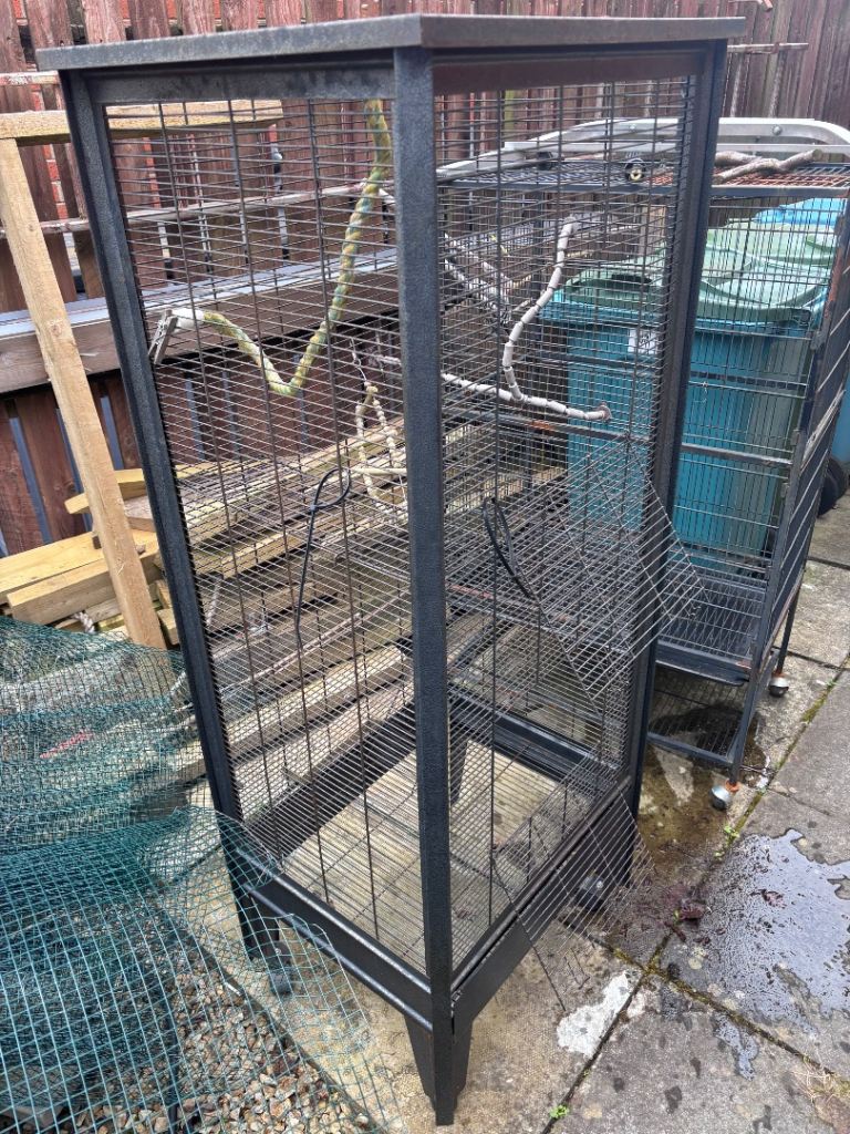 Bird/rat cage