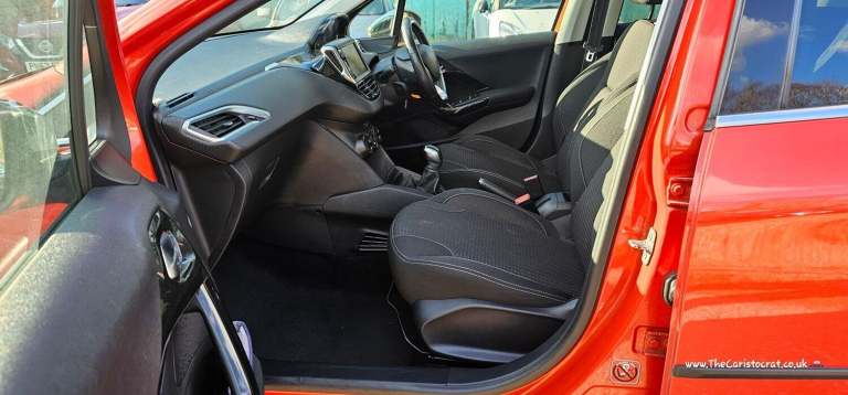 PEUGEOT 208 1.6 BlueHDi Allure 2015