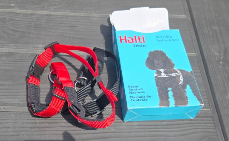 Halti Front Control Harness, Size Medium, Bestselling Professional Dog Harness