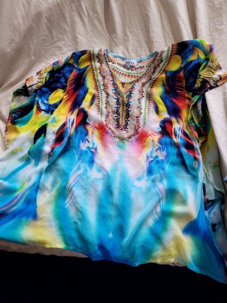 Nifty Girls Colorful Kaftan Top - Size M/L 10-12 Years - Preloved Deal