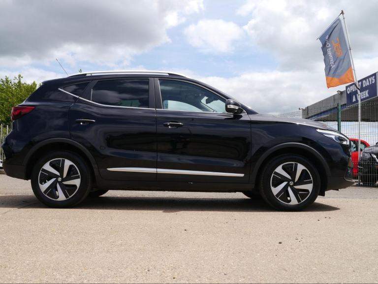 MG ZS 72.6kWh Trophy Long Range Auto 5dr