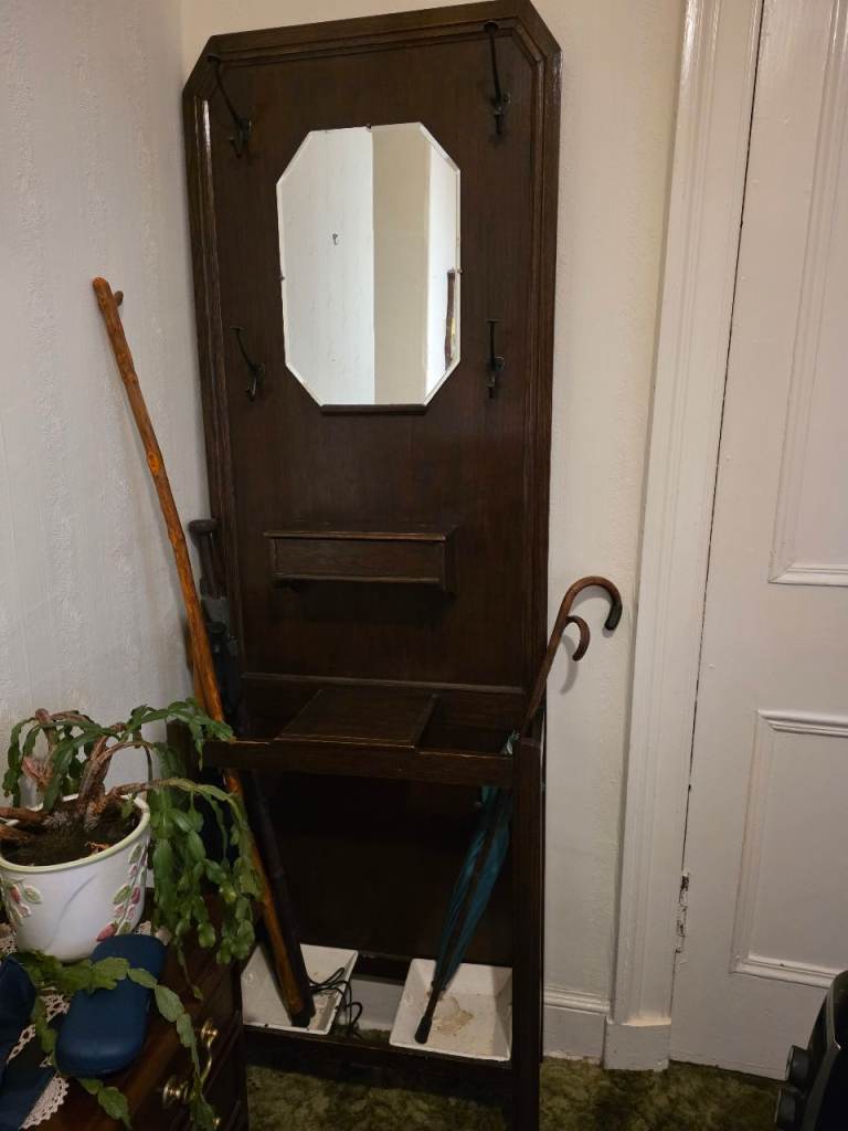Antiquique Hall Coat Stand