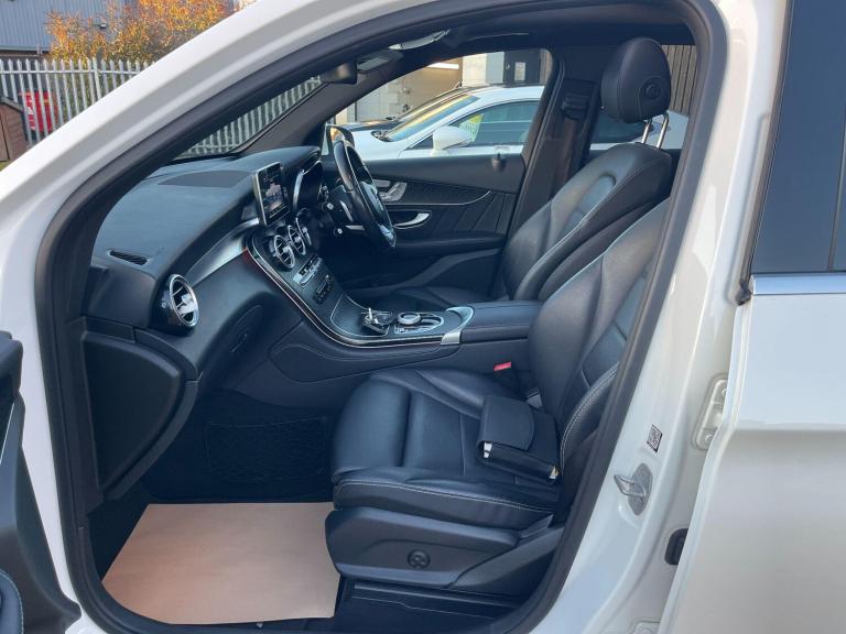 2017 Mercedes-Benz GLC 2.1 GLC250d AMG Line (Premium) G-Tronic 4MATIC Euro 6 (s/s) 5dr ESTATE Die...