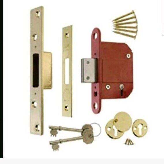 ERA 5 LEVER BS FORTRESS DEAD LOCK 2-1/2" (67MM) BRASS EFFECT 261-31