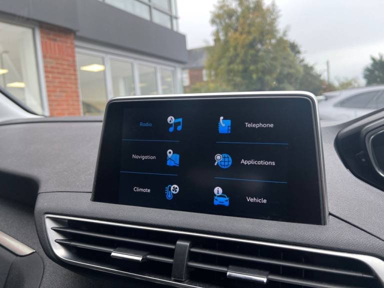 2019 Peugeot 3008 1.5 HDi Allure  HATCHBACK Diesel Manual