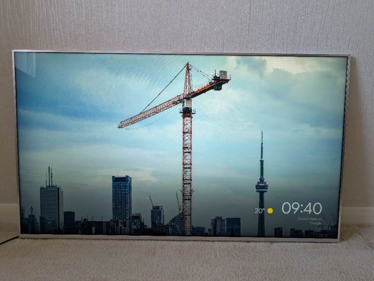 Smart TV Panasonic 50 inch TX-50EX700B **WALL MOUNT ONLY**