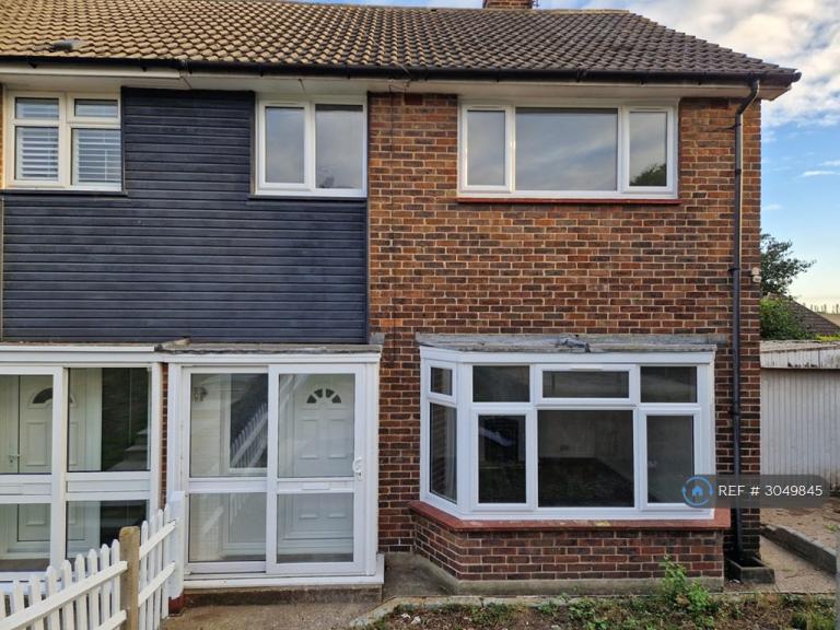 3 bedroom house in Court Road, Dartford, DA2 (3 bed) (#3049845)