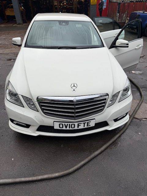 Mercedes-Benz, E CLASS, Saloon, 2010, Manual, 2143 (cc), 4 doors