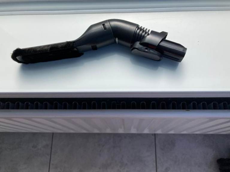FOR SALE - SELECTION OF SHARK ANTI-HAIR WRAP & DUO CLEAN CORDLESS VACUUM ACCESSORIES