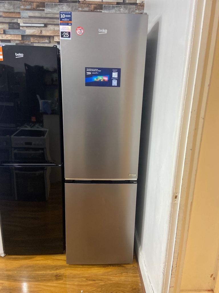 NEW RRP £999!! Beko Pro Ex Display Fridge Freezer - Stainless 
