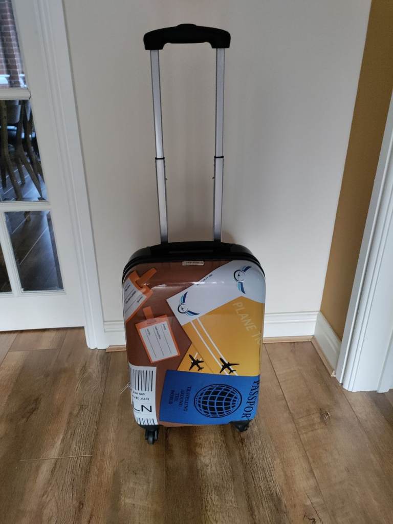 Hard sided kids cabin case