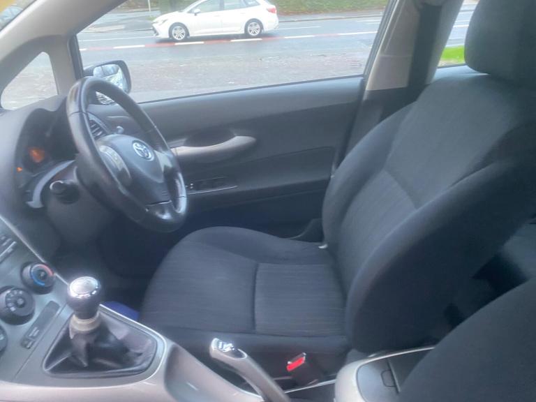 2007 Toyota Auris 1.6 VVTi TR 5dr HATCHBACK PETROL Manual